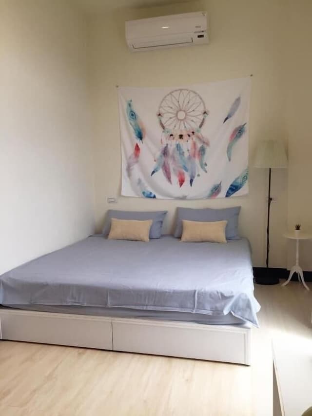 House, Multiple Bedrooms