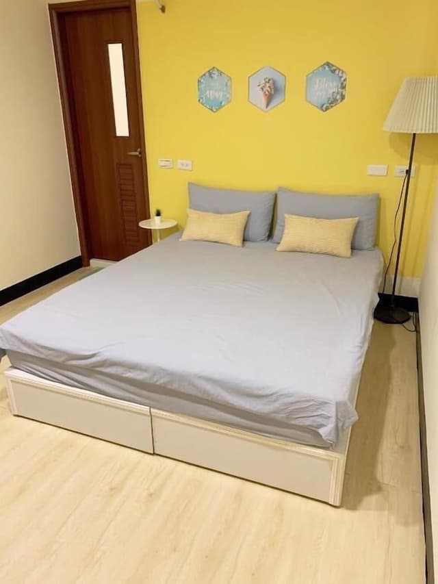 House, Multiple Bedrooms