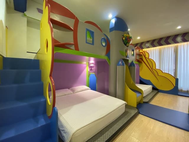 Deluxe Quadruple Room