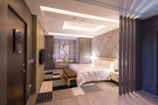Classic Suite (Check in after 21:00)
