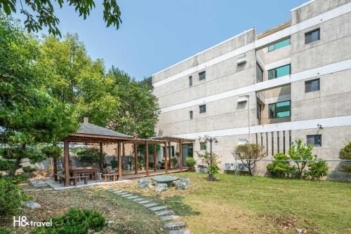 ไถตง เฟิง หลิน รีสอร์ท โฮเทล (Taitung Feng Lin Resort Hotel)0