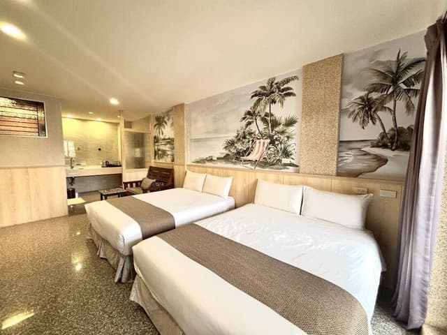 Quadruple Room, Balcony (Limited parking, reservation required)