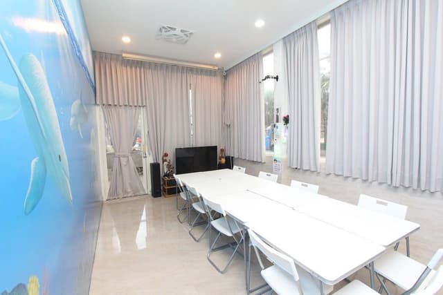 Deluxe Loft, Multiple Beds, Non Smoking, City View