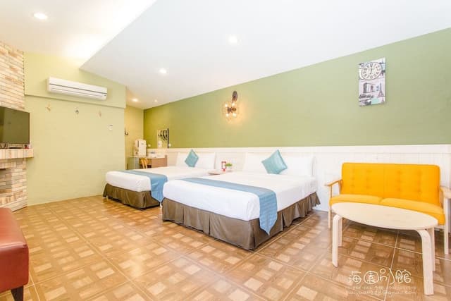 Deluxe Quadruple Room, 2 Double Beds