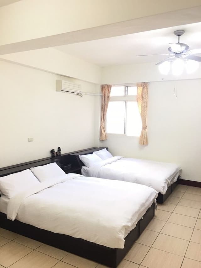 Basic Room, 2 Double Beds