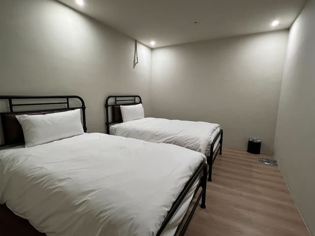 Senior Apartment, 4 Bedrooms