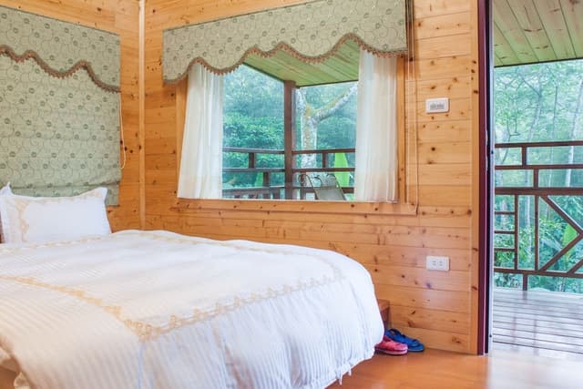 Double Room, Mountain View