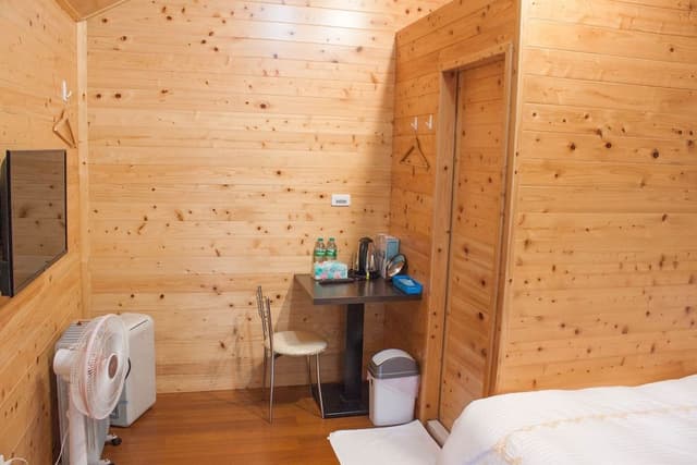 Double Room, Mountain View