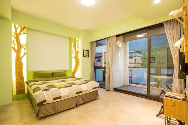 Double Room, Non Smoking (302)
