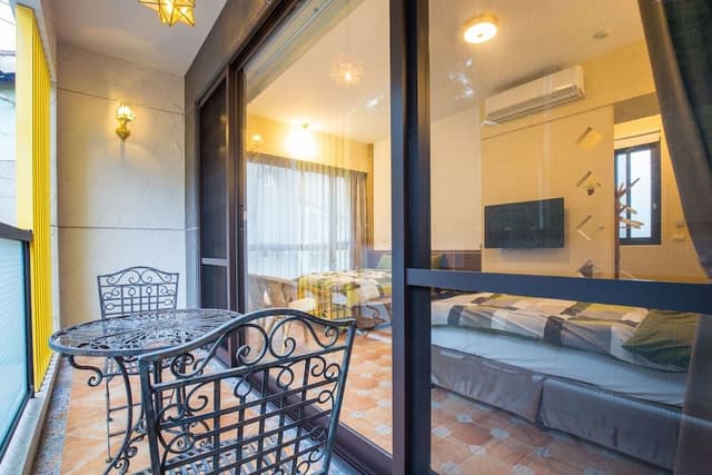 Quadruple Room, Non Smoking (203)