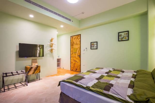 Double Room, Non Smoking (302)