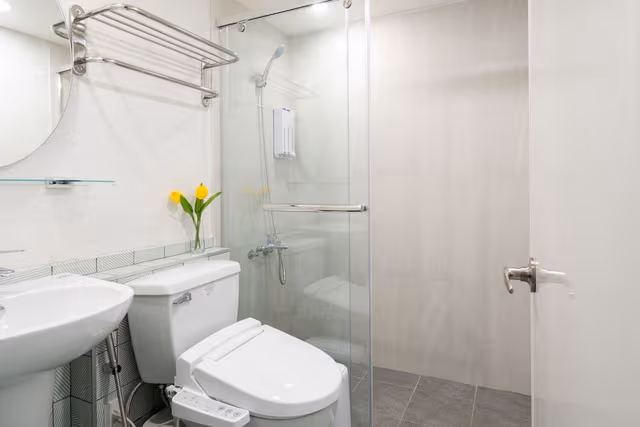 Panoramic Quadruple Room, 1 Bedroom, Private Bathroom, City View