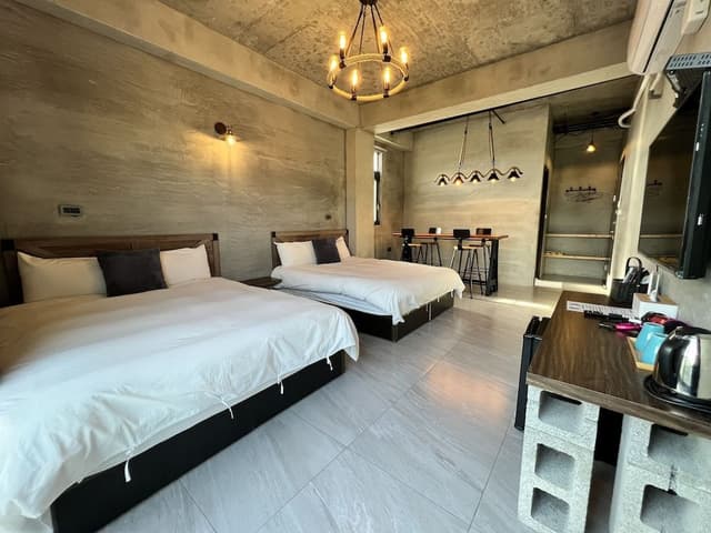 Business Quadruple Room