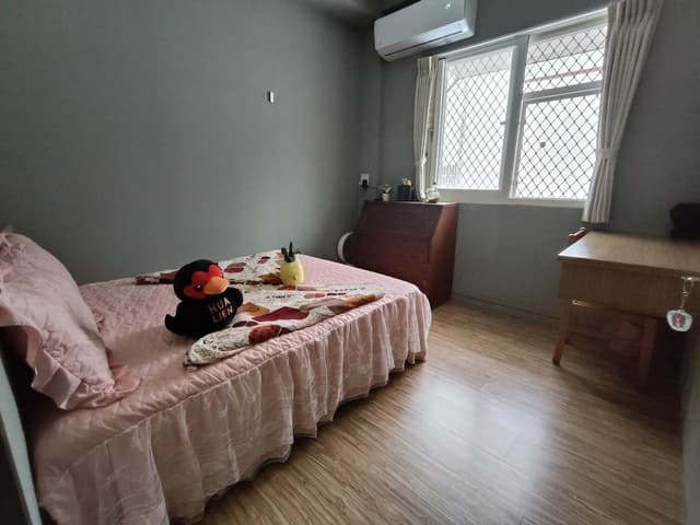 Economy Double Room, 1 Queen Bed