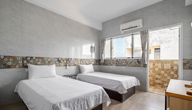 Classic Twin Room, 2 Twin Beds, Balcony