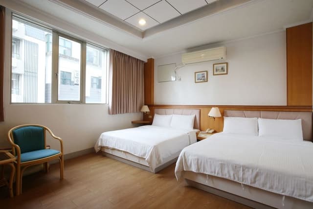 Deluxe Quadruple Room