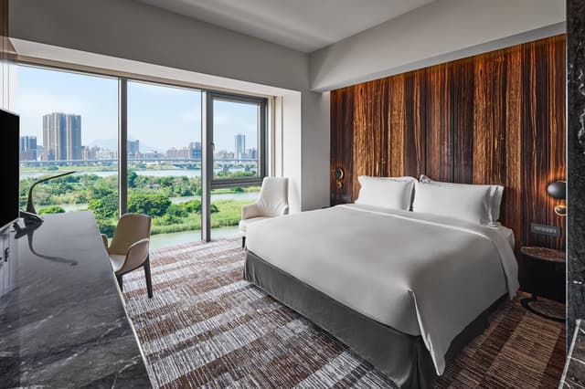 High River Studio Double, Guest room, 1 King, River view