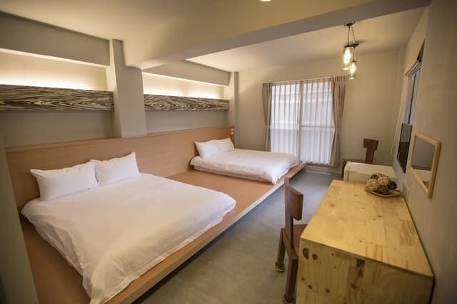 Standard Quadruple Room, 2 Double Beds, Private Bathroom