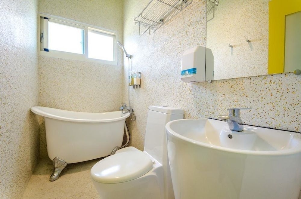 Meihua Lake-Sunshine House B&B3
