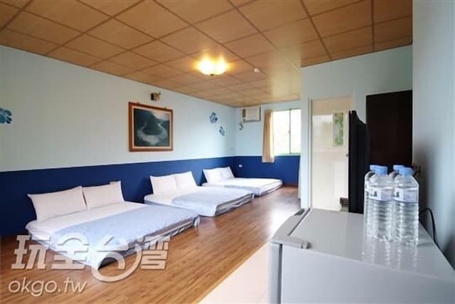 Traditional Room (6-Person)