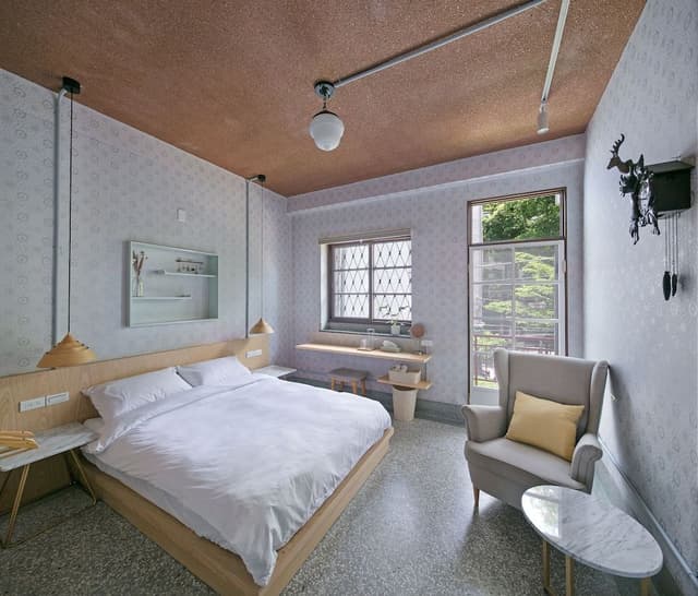 Luxury Double Room, 1 Double Bed, Shared Bathroom (2F)