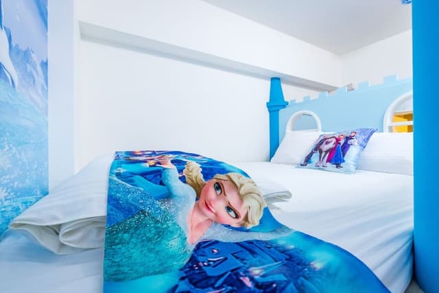 Romantic Quadruple Room