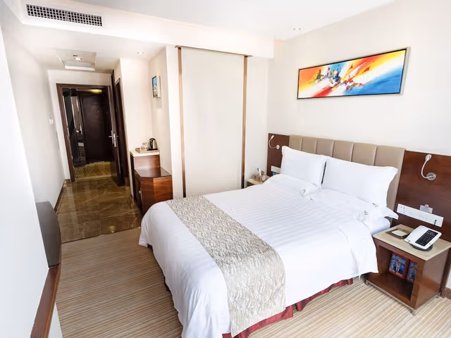 Standard City View Queen Bed Room