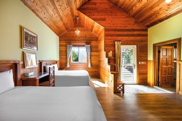 Green Family Mountain View Quadruple Room