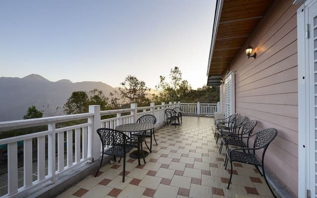 Deluxe House, 3 Bedrooms, Mountain View