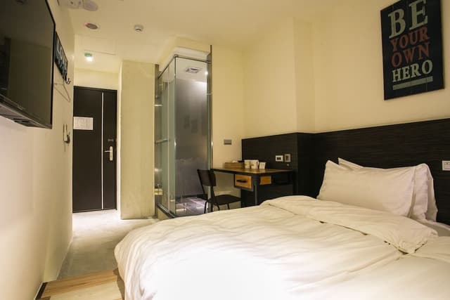 Twin Room, No Windows