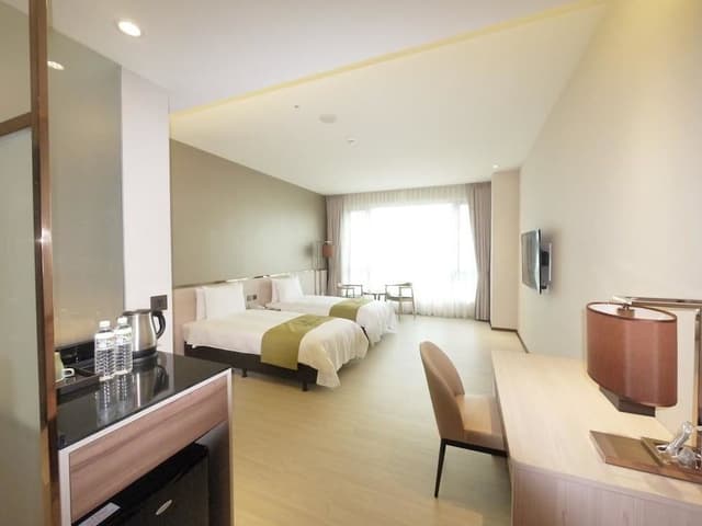 Standard Twin Room