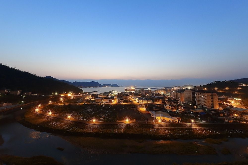 โรงแรมเลคชอร์ ซูอาว (Lakeshore Hotel Suao)0