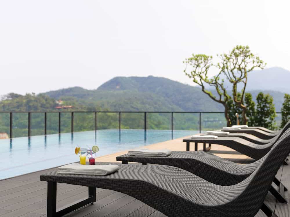 โรงแรมเลคชอร์ ซูอาว โรงแรมเลคชอร์ ซูอาว