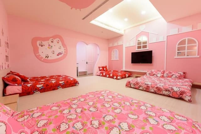 Romantic Room (301)