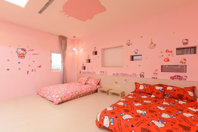 Romantic Room (301)