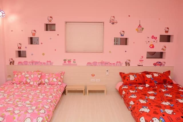 Romantic Room (301)