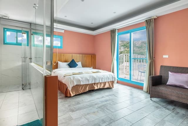 Queen Room with Balcony