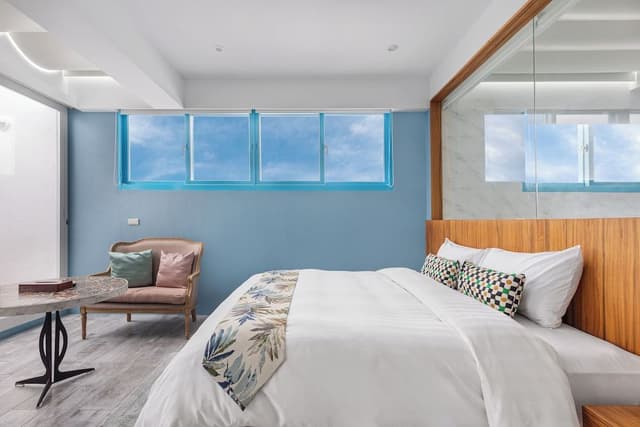 Deluxe Double Room with Balcony