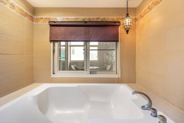 Quadruple room with balcony