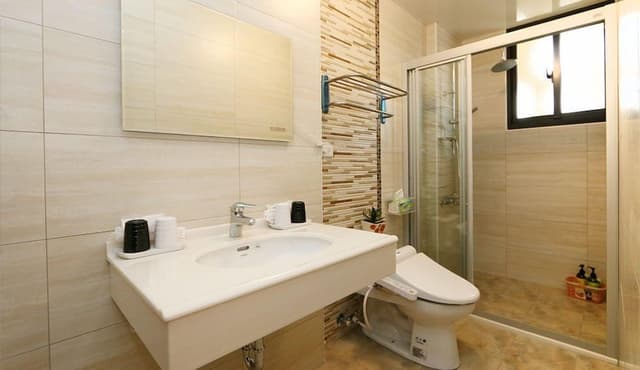 Quadruple Room (302)