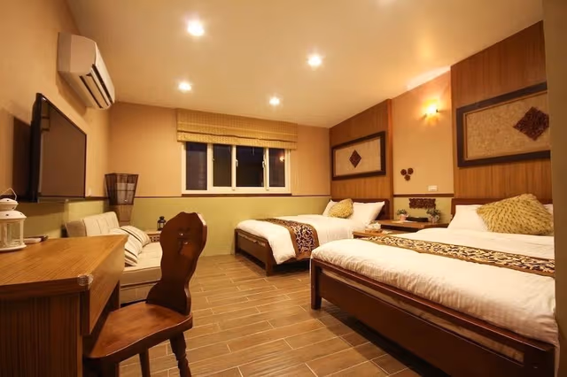 Classic Quadruple Room