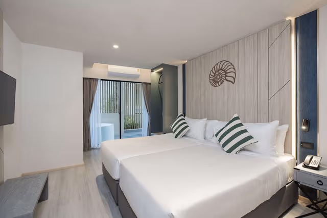 Suite, 2 Bedrooms (1 Double 2 Singles)