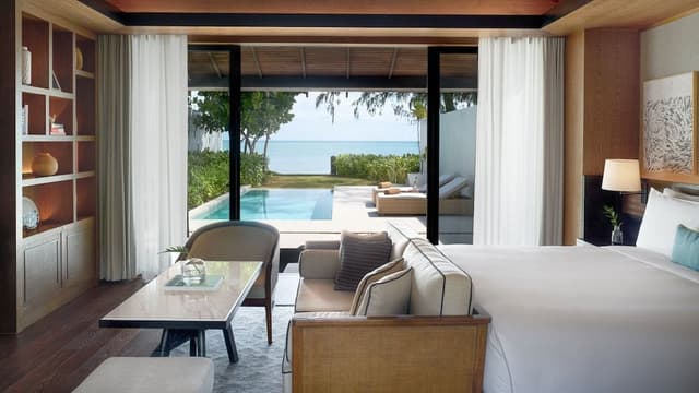 Villa, 1 King Bed, Oceanfront (Pool)