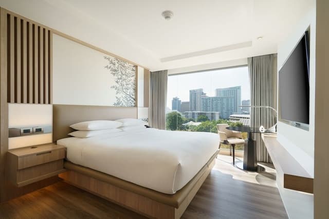 Deluxe Suite, 1 Bedroom, City View