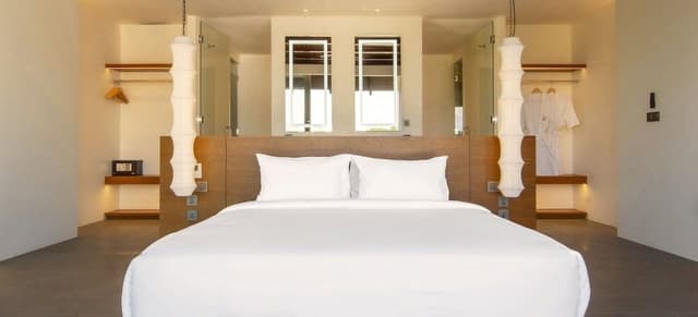 Khiri Suite
