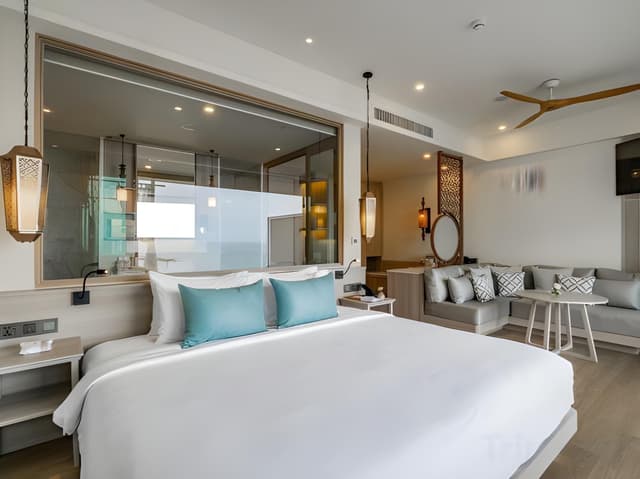 Seaview Pool Suite
