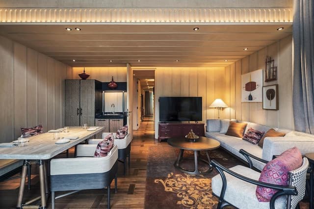 2 Bedrooms (Manor House)