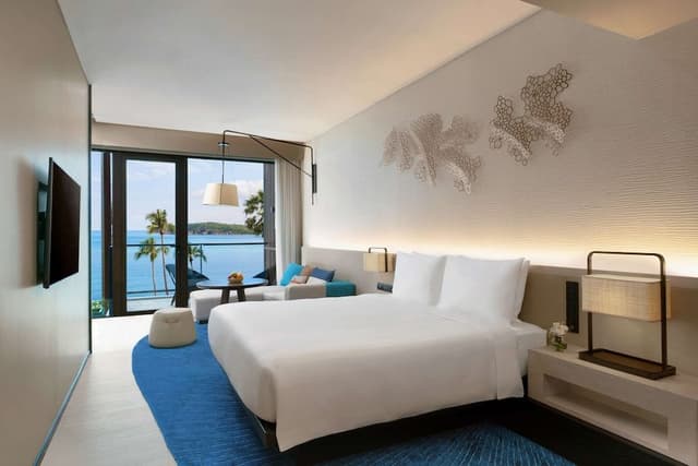 Club Room, 1 King Bed, Ocean View