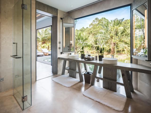 Lagoon Pool Villa
