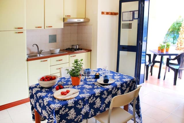Basic Apartment, 2 Bedrooms (for 6 people)